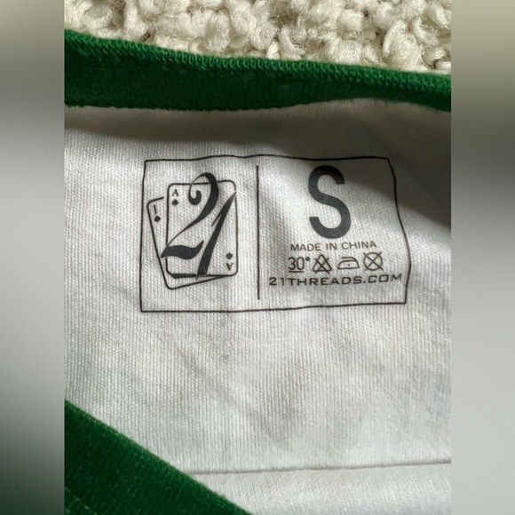 Bundle of 2 Size Small Funny Christmas Graphic Tee’s - Picture 7 of 10